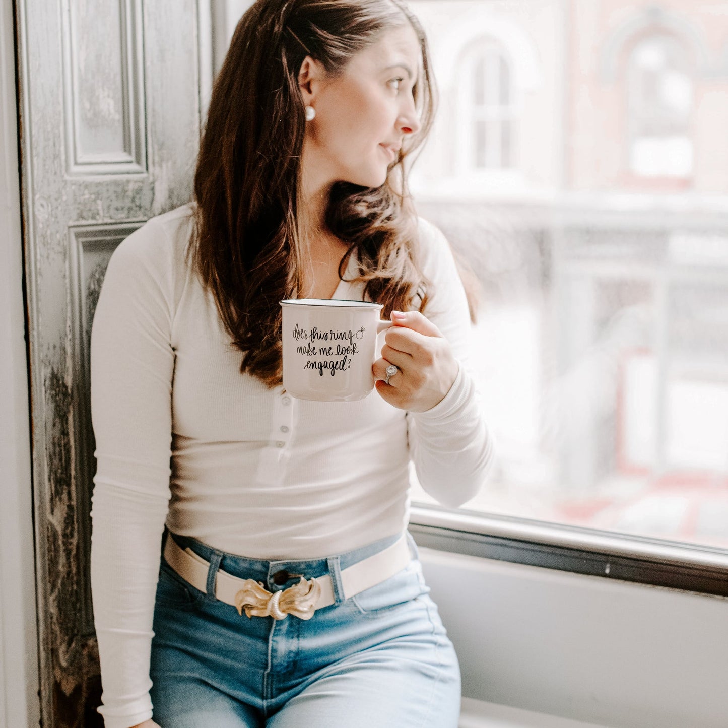 Does this ring make me look engaged?